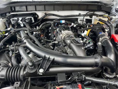 New 2025 Ford Bronco Badlands w/ Sasquatch Package image 3