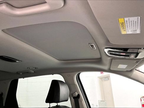Used 2025 Hyundai Palisade SEL FWD image 21