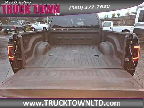 Used 2016 RAM 3500 Tradesman w/ Chrome Appearance Group image 5