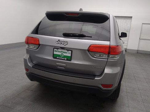 Used 2019 Jeep Grand Cherokee Laredo image 7