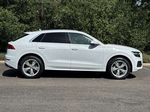 Used 2020 Audi Q8 Premium Plus w/ Premium Plus Package AWD/4WD image 4