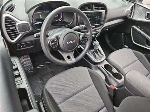 Used 2023 Kia Soul LX FWD image 10