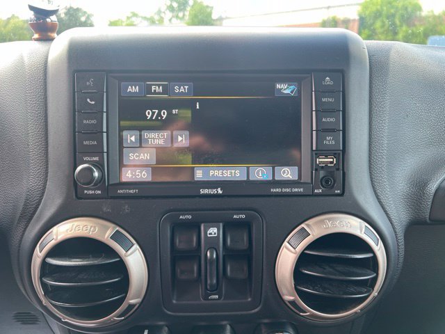 Used 2016 Jeep Wrangler Unlimited Sahara AWD/4WD image 21