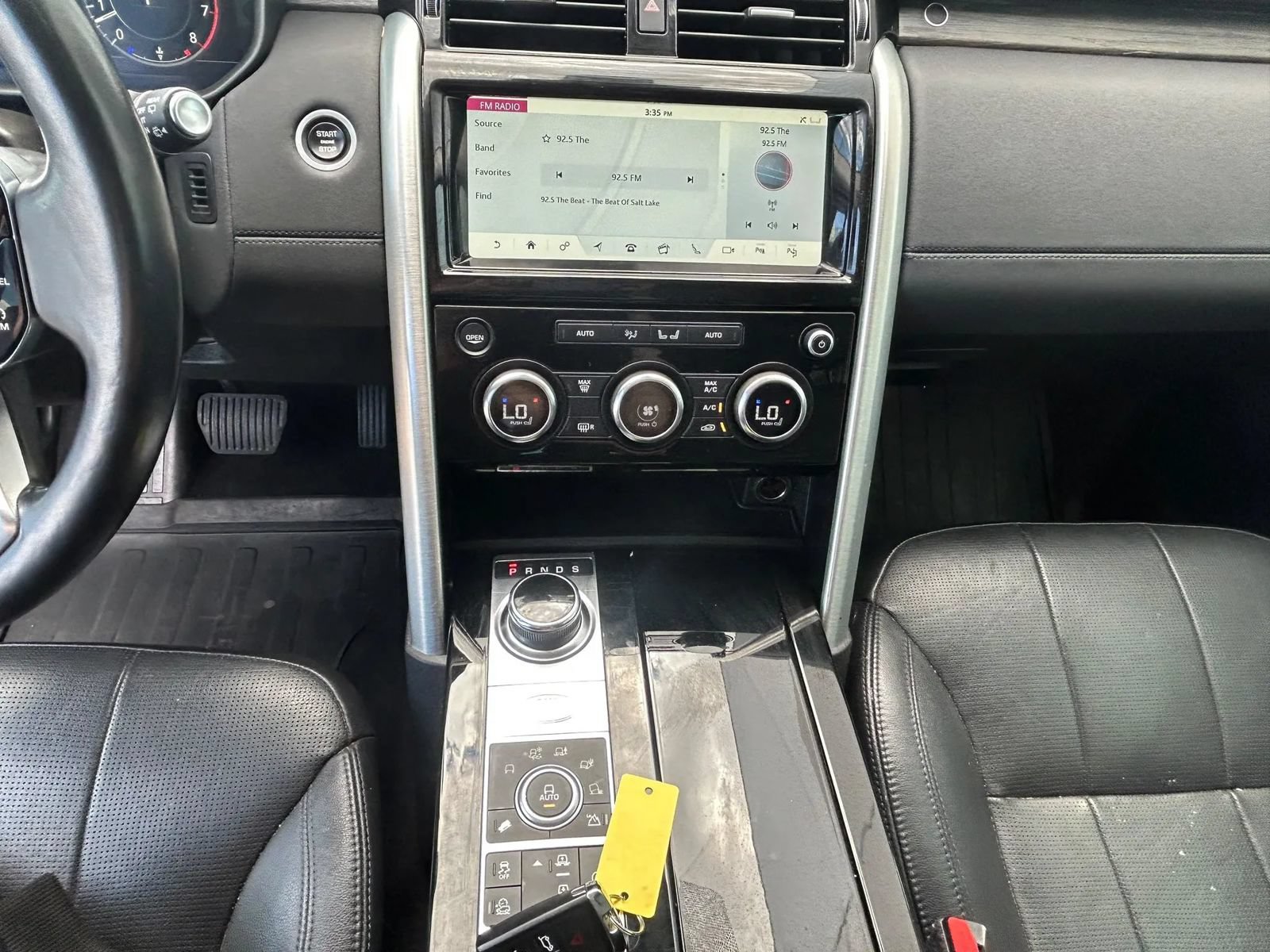 Used 2019 Land Rover Discovery HSE AWD/4WD image 15