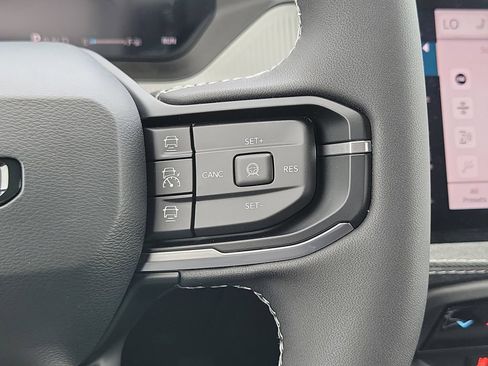 New 2026 Jeep Cherokee Laredo AWD/4WD image 27