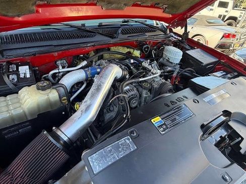 Used 2003 Chevrolet Silverado 2500 LS w/ Skid Plate Package AWD/4WD image 38