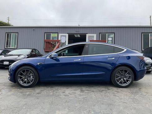 Used 2020 Tesla Model 3 Standard Range Plus RWD image 5