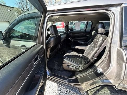 Used 2022 Jeep Grand Cherokee L Limited AWD/4WD image 8