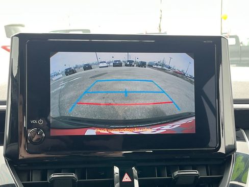 Used 2024 Toyota Corolla LE image 27