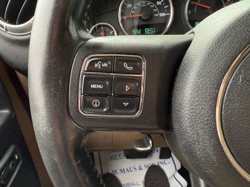 Used 2012 Jeep Wrangler Rubicon w/ PWR Convenience Group image 17