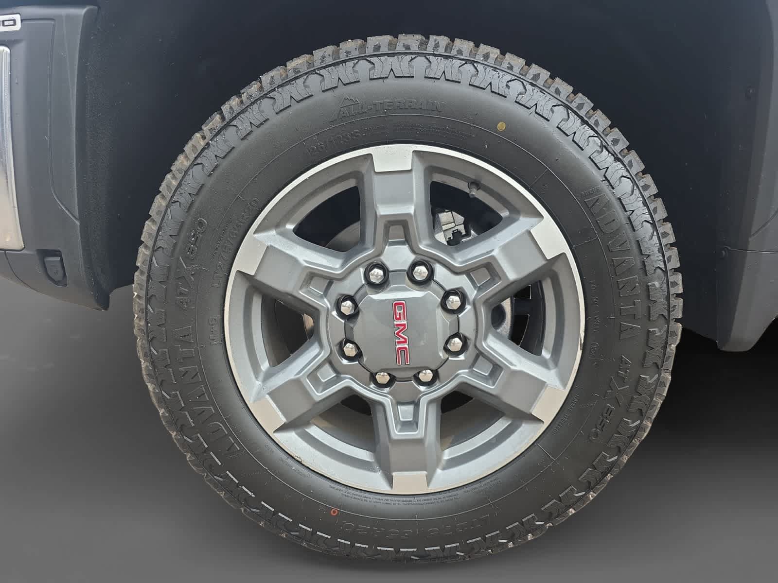 Used 2025 GMC Sierra 2500 SLT w/ SLT Convenience Package AWD/4WD image 14
