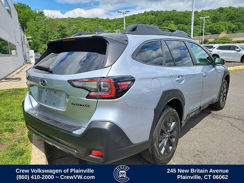 Used 2023 Subaru Outback Onyx Edition AWD/4WD image 3