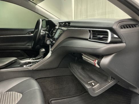 Used 2018 Toyota Camry SE w/ Protection Package (Q1) image 28