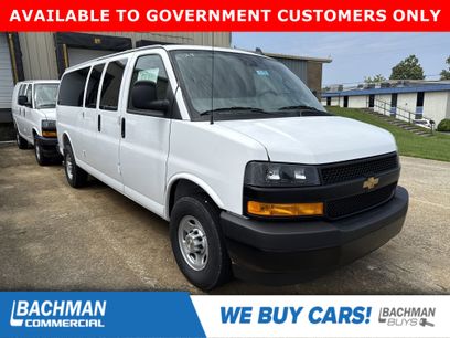 New 2025 Chevrolet Express 3500 LS