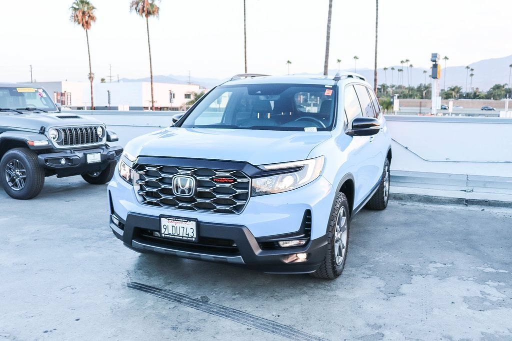 Used 2024 Honda Passport TrailSport image 4