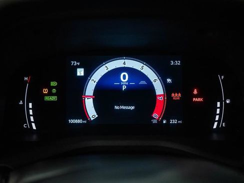 Used 2025 Toyota Camry SE FWD image 17
