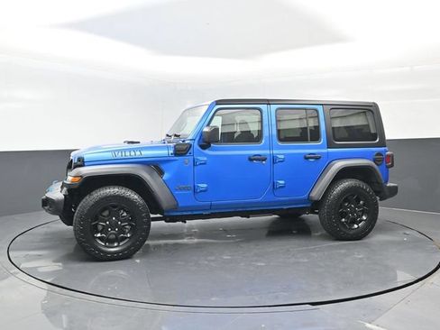 Used 2023 Jeep Wrangler Unlimited w/ Cold Weather Group AWD/4WD image 4