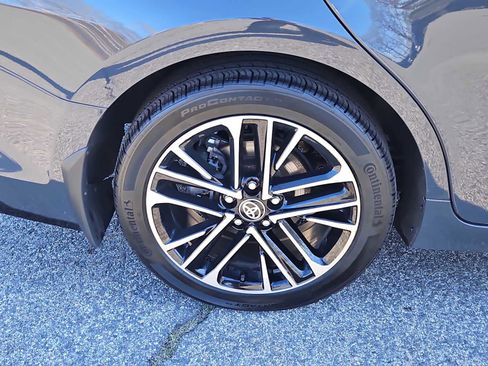 Used 2025 Toyota Camry XLE w/ Premium Package AWD/4WD image 9