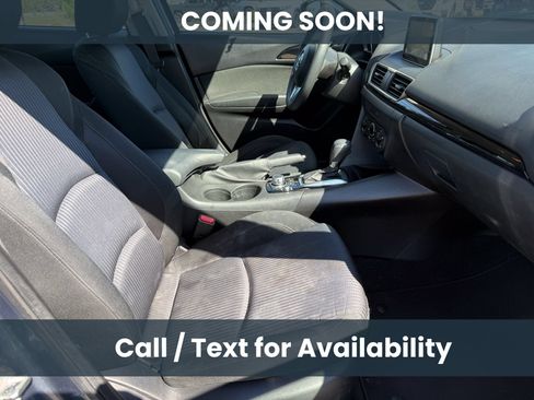 Used 2016 MAZDA MAZDA3 i Sport w/ Preferred Equipment Package FWD image 11
