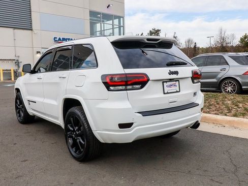 Used 2020 Jeep Grand Cherokee Altitude image 14