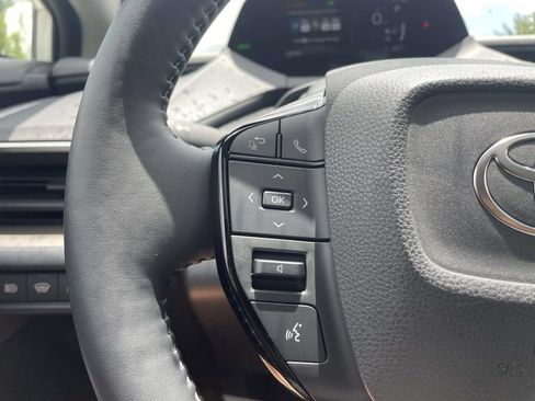 Used 2024 Toyota Prius Limited FWD image 17