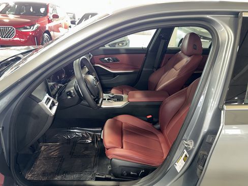Certified 2025 BMW 330i Sedan image 19