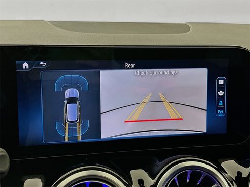 Certified 2025 Mercedes-Benz GLA 250 image 14