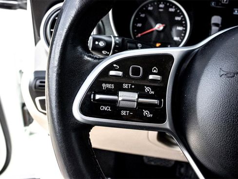 Used 2022 Mercedes-Benz GLC 300 GLC 300 image 18