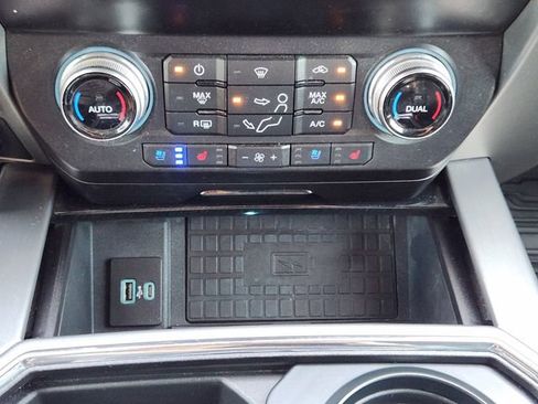 Used 2021 Ford F350 Platinum w/ FX4 Off-Road Package AWD/4WD image 19