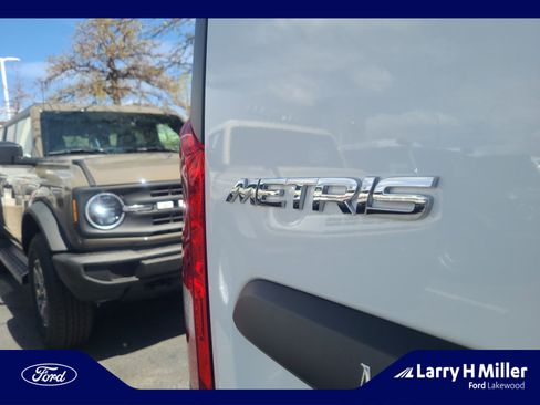 Used 2023 Mercedes-Benz Metris image 24