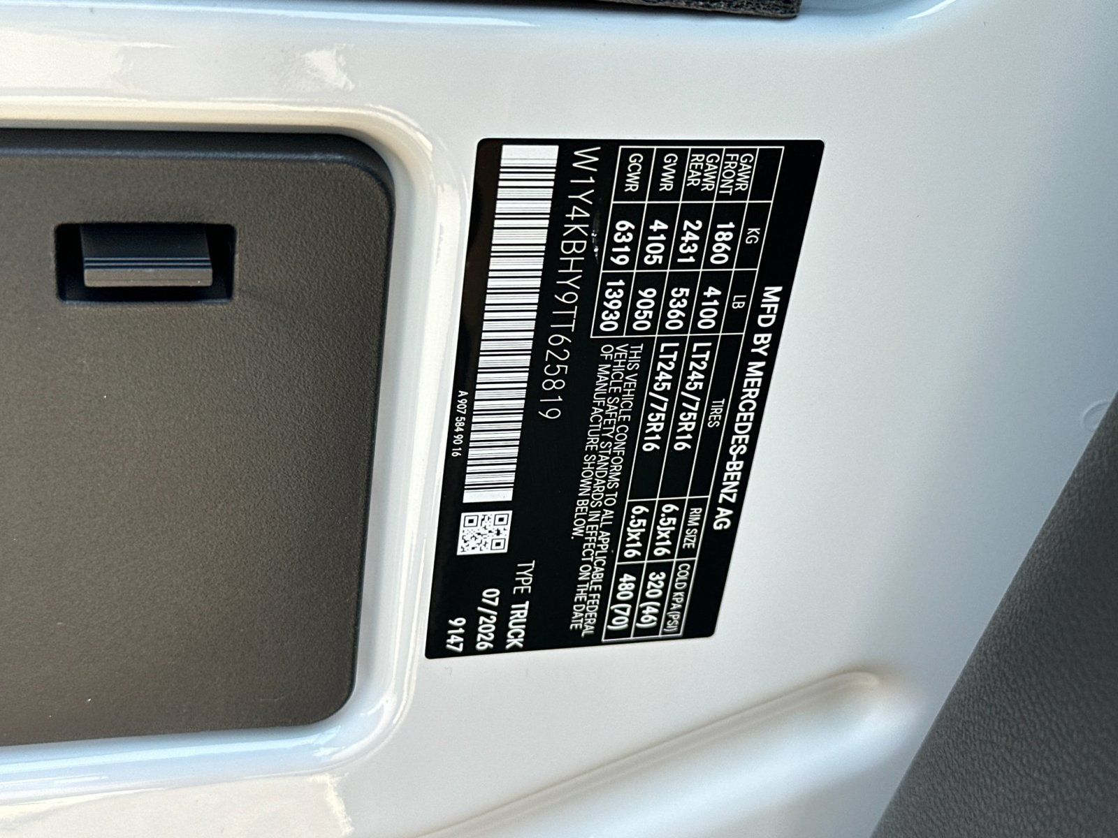 New 2026 Mercedes-Benz Sprinter 2500 image 36