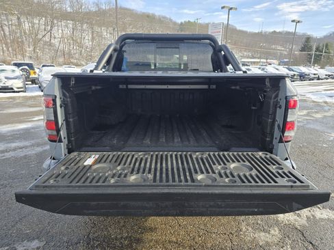 Used 2023 Nissan Frontier PRO-4X w/ Pro-4X Premium Package image 18