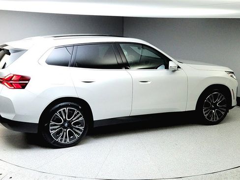 Used 2025 BMW X3 xDrive30i w/ Convenience Package image 16