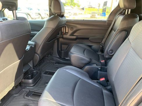 Used 2024 Toyota Sienna XLE Woodland Edition AWD/4WD image 14