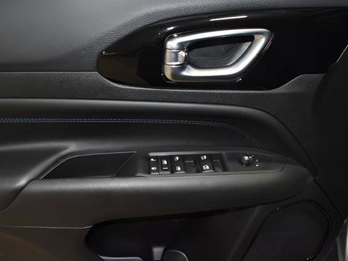 New 2026 Jeep Compass Latitude AWD/4WD image 23