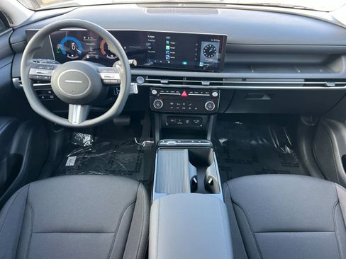 New 2026 Hyundai Tucson Blue SE image 3