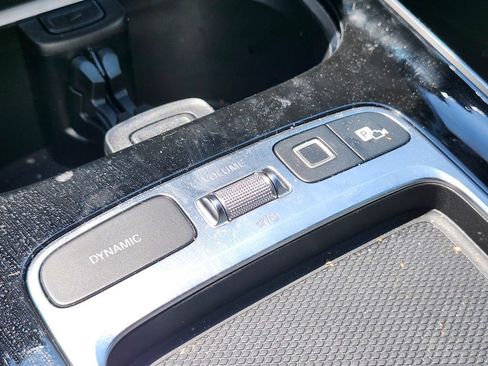 Used 2026 Mercedes-Benz GLB 250 4MATIC image 27