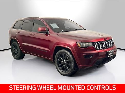 Used 2018 Jeep Grand Cherokee Altitude image 11