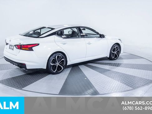 Used 2025 Nissan Altima 2.5 SR FWD image 10