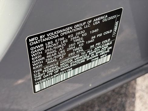 Used 2023 Volkswagen Atlas Cross Sport SEL R-Line AWD/4WD image 24