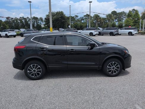 Used 2019 Nissan Rogue Sport S FWD image 4