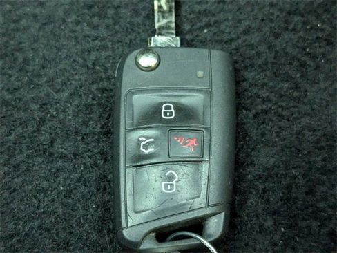 Used 2025 Volkswagen Jetta S image 30