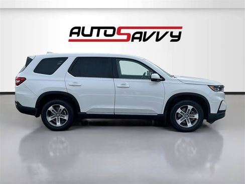 Used 2024 Honda Pilot EX-L image 8