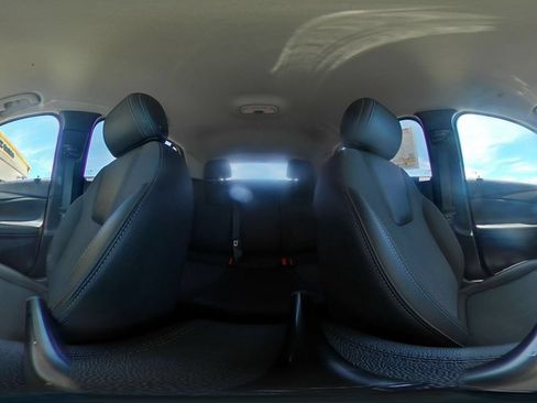 Used 2025 Buick Encore GX Preferred FWD image 39