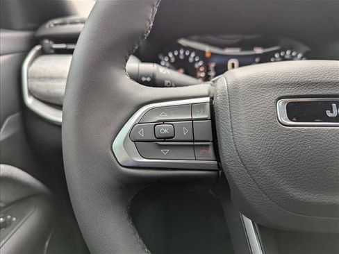 New 2026 Jeep Compass Latitude AWD/4WD image 13