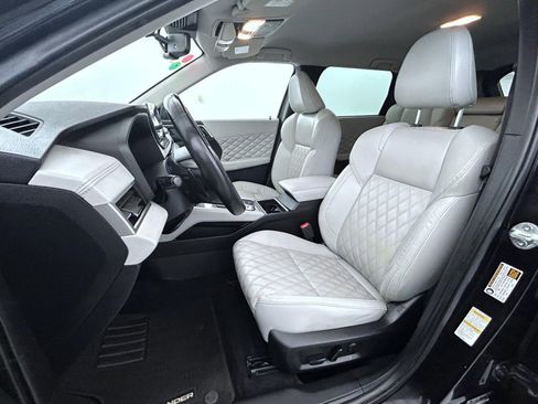 Used 2022 Mitsubishi Outlander SEL image 10