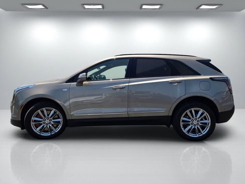Certified 2023 Cadillac XT5 Sportv w/ Technology Package AWD/4WD image 7