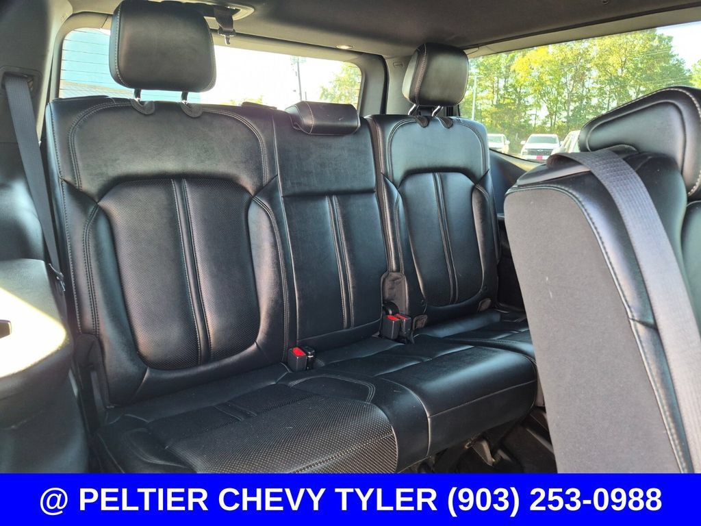 Used 2022 Jeep Wagoneer Series II RWD image 18