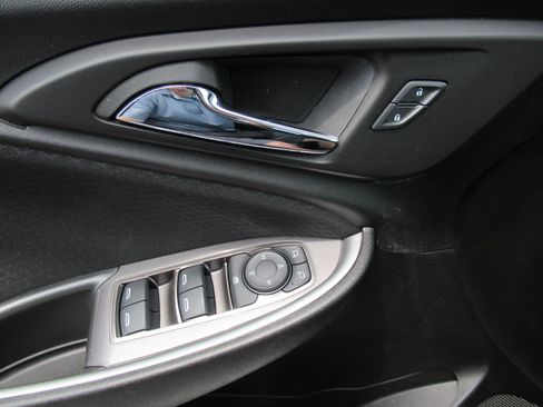 Used 2024 Chevrolet Malibu LS FWD image 19