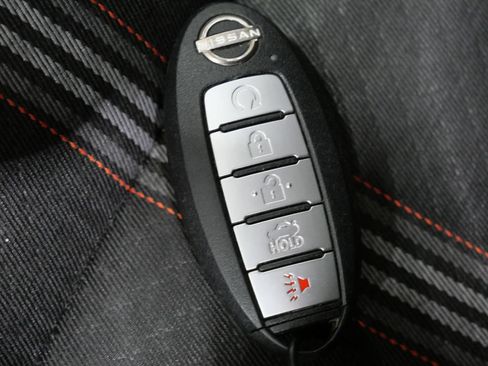 Used 2024 Nissan Altima 2.5 SR FWD image 23